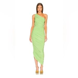 Norma Kamali Diana Gown
Color: Gemini Green
Size: XS